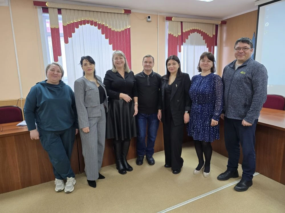 В Углегорске состоялось первое заседание  Углегорской территориальной избирательной комиссии, сформи
