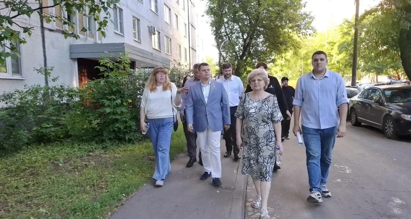 🌳 Во дворе на Штурвальной обновят детскую площадку и установят 22 новые малые архитект...