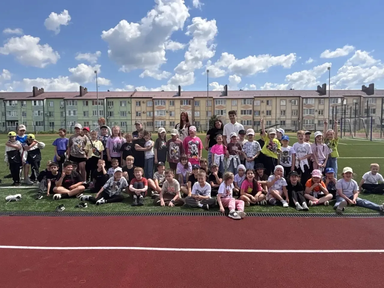 «Страна приключений» направление «День первых»⭐️

Сегодня в рамках работы школьного лагеря активисты