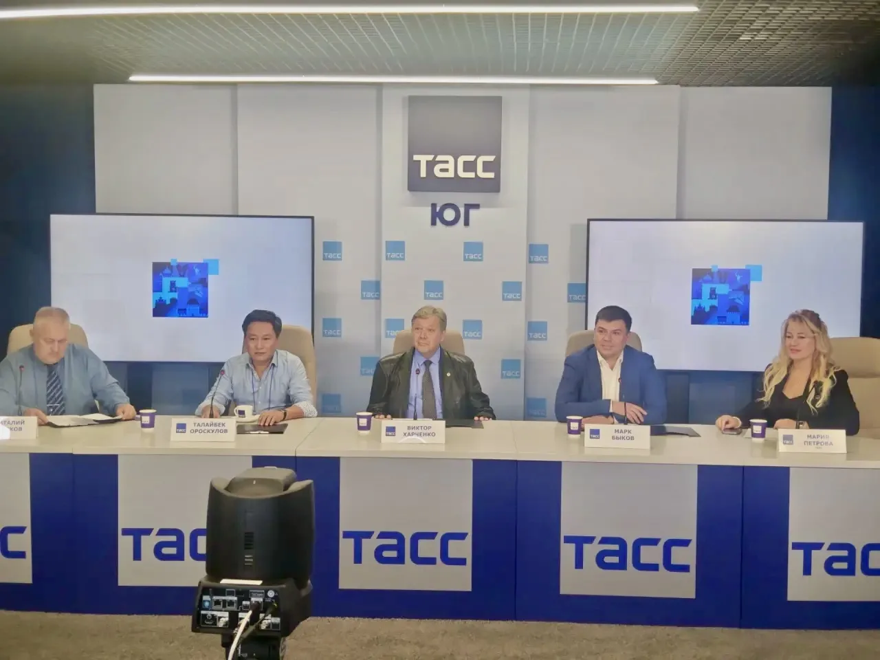 #Прямосейчас в Региональном информационном центре "ТАСС Юг" (г. Ростов-на-Дону) проходи...