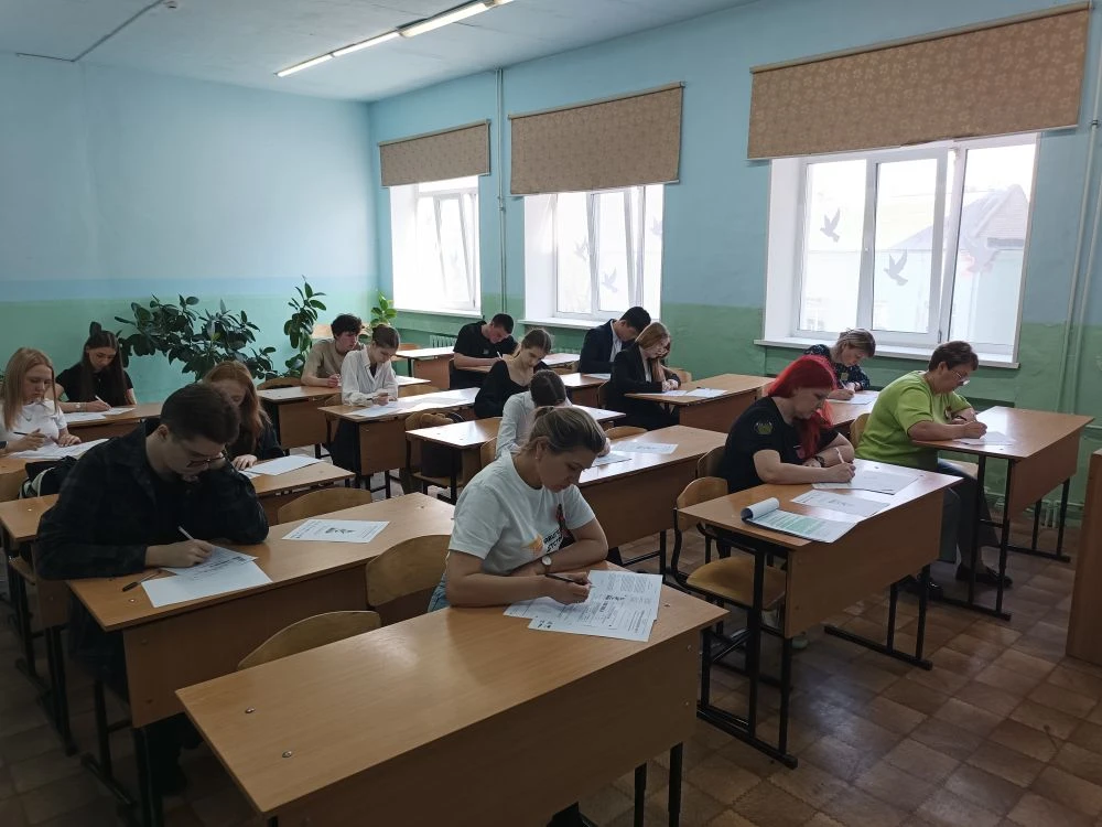 📝 Диктант Победы: проверено нашими знатоками истории!  В нашей школе прошла важная образовательная а