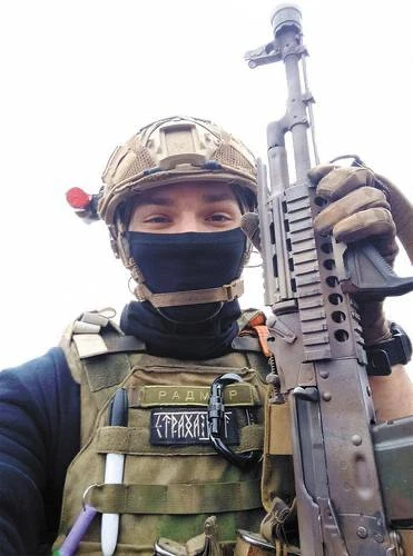 Радмир. Радеющий о мире.
Военный корреспондент «Красной звезды» Алексей Кожевников поговорил с бойцо