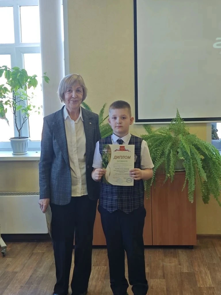 Поздравляем Вебера Арсения! 🎉 Выступив с докладом о своей исследовательской работе, он...