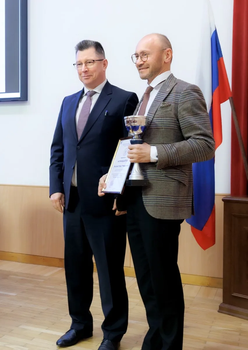 ⚡️На Ученом совете сотрудникам и обучающимся СЗГМУ им. И.И. Мечникова Минздрава России вручили награ
