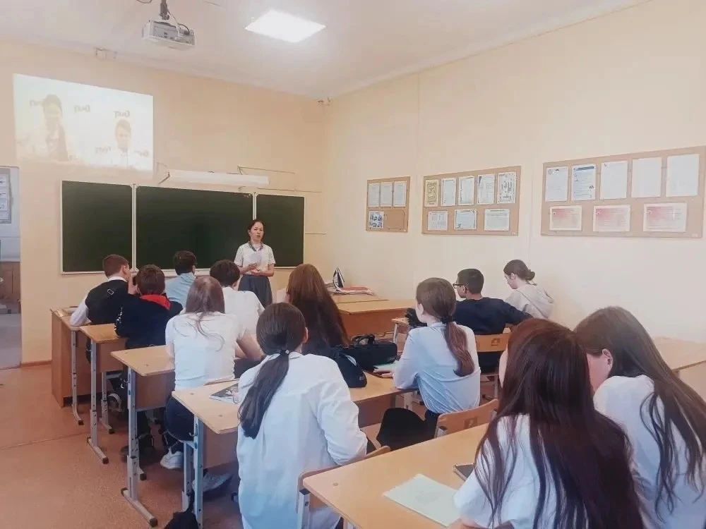 В рамках мероприятий,  посвящённых Международному дню защиты детей,  сотрудники центра ...