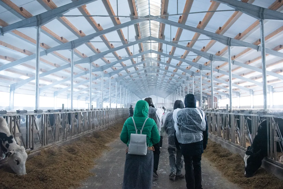 🐄ЭКСКУРСИЯ В МОЛОЧНОЕ ЦАРСТВО🐄  🐄 18 декабря 2025 года ученики 7 «А» класса вместе с классным руково