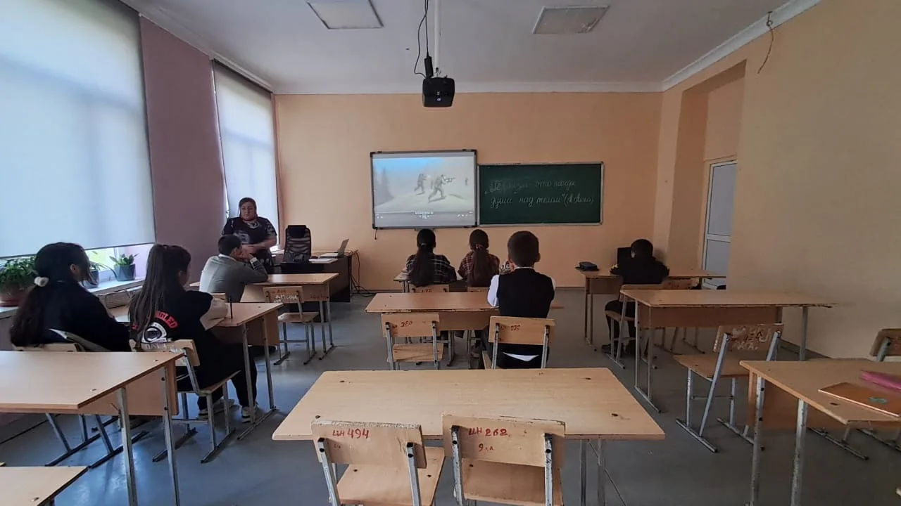 Показ анимационных фильмов «ВОВеки СВОи»
в рамках патриотического проекта «Живой
карандаш»


Инициат