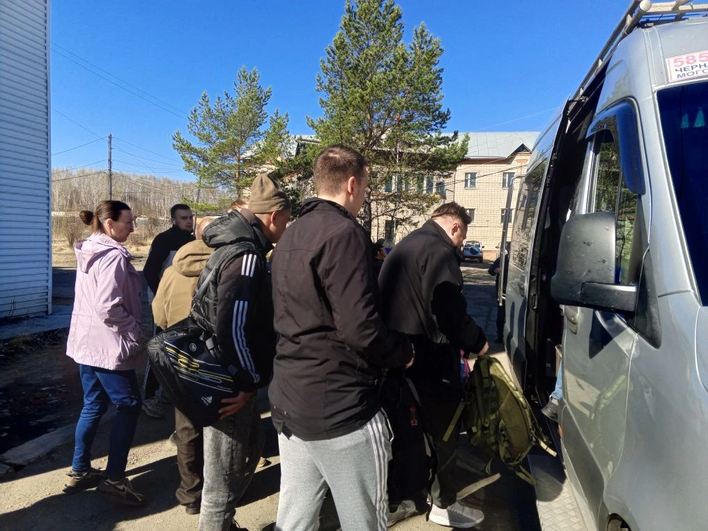 🫡18 мая 2026 г. в городе Могоча состоялись торжественные проводы призывников на срочную военную служ