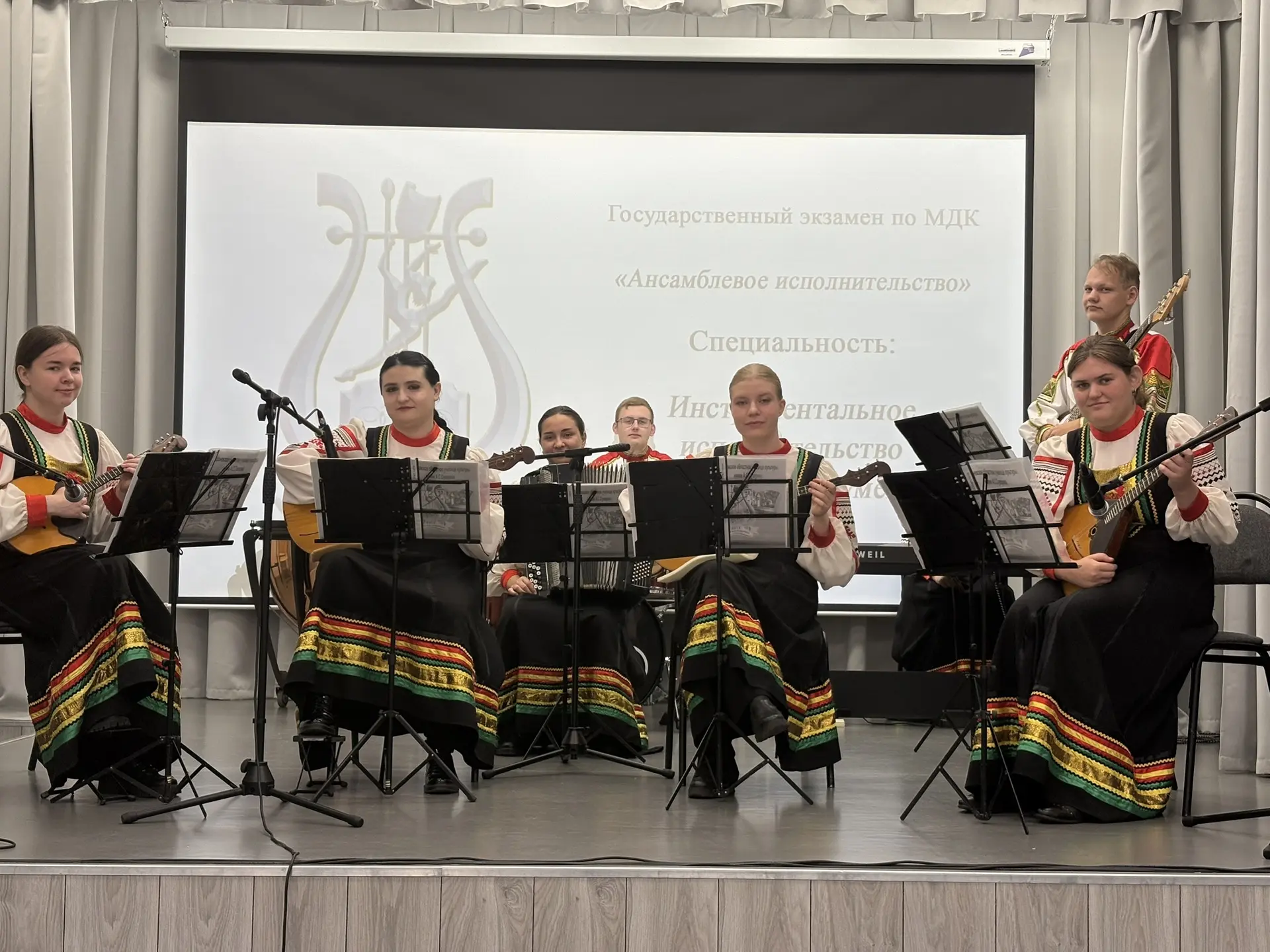 👩‍🎓Вчера наши студенты успешно сдали второй государственный экзамен! Поздравляем обуч...
