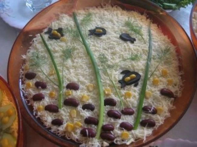 Салат «Морские камушки»