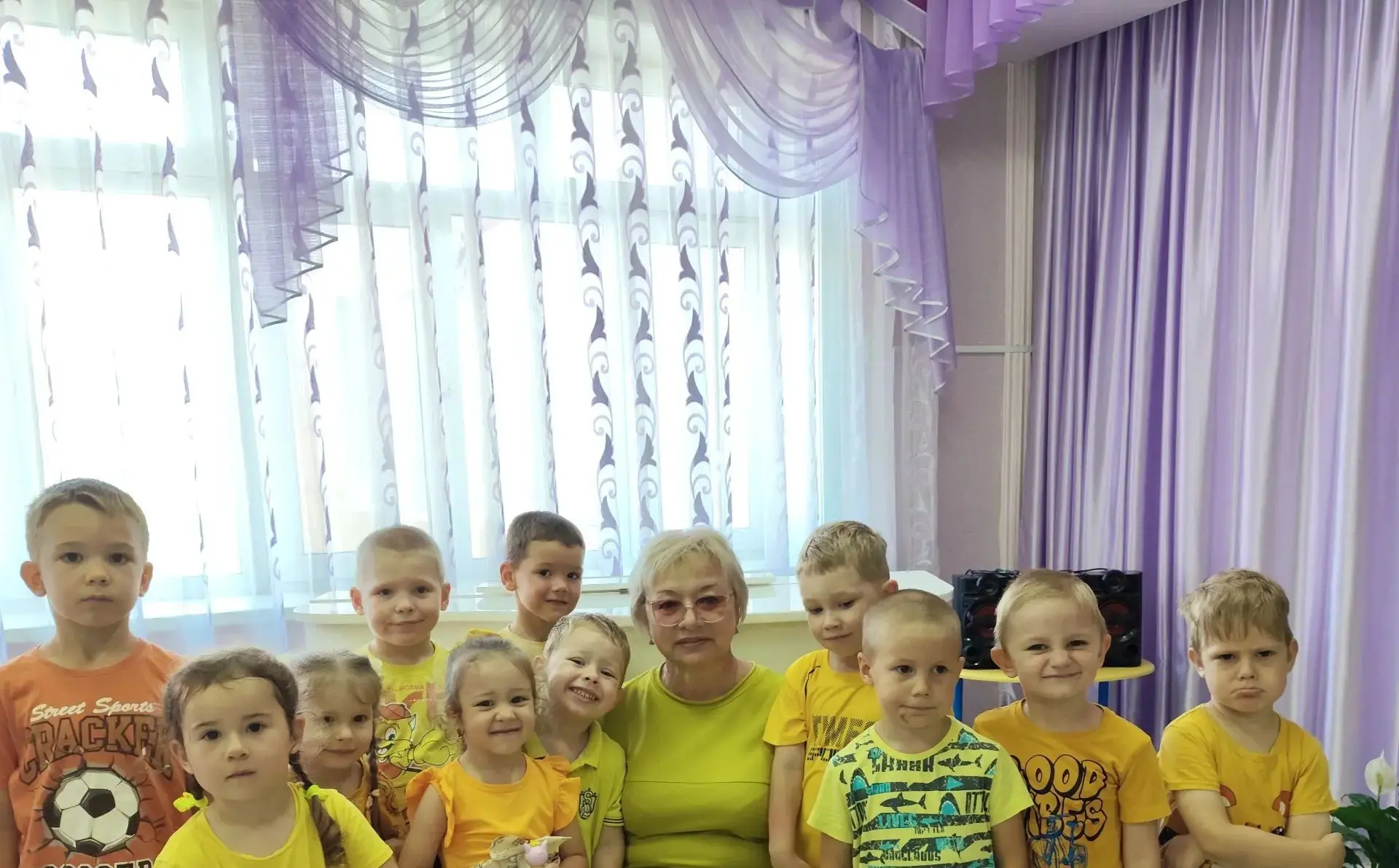 🍋🌞🍊Сегодня ЖЁЛТО-ОРАНЖЕВЫЙ день в группе "Радуга"получился солнечным, тёплым.
Жёлтый – самый ярки