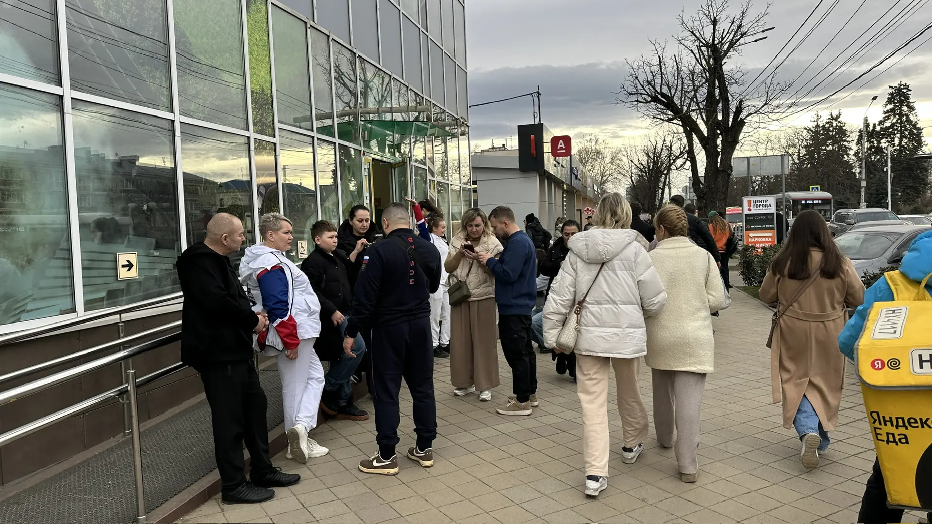 😉Обещали +19, выдали +17, но, мы справимся и с этим испытанием, а выглядят +17 в феврале вот так.   