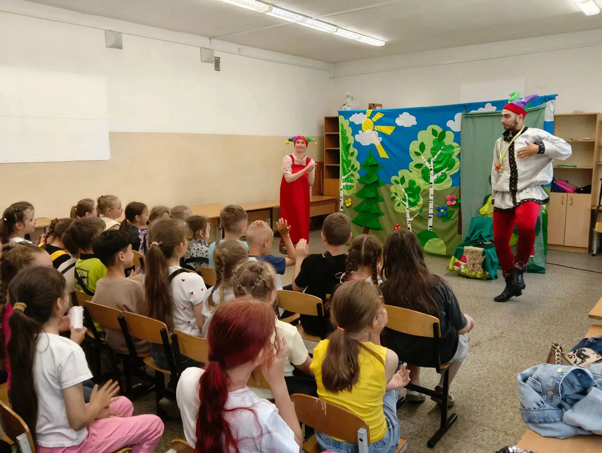 Сказочное представление "Маша и Медведь" в нашем лагере!🎊

В нашем школьном лагере состоялось незаб