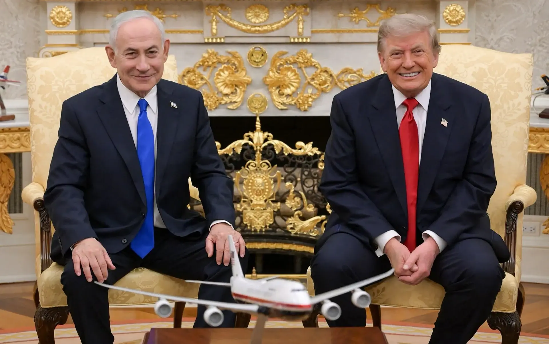 Израиль и США рассматривают возможность наземной блокады Ирана — The Telegraph

Трамп и Нетаньяху ра