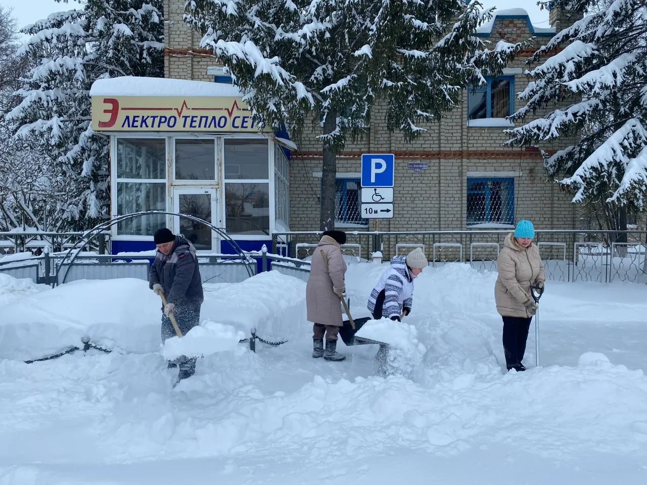 Коллектив предприятия МУП "Темниковэлектротеплосеть" присоединился к общегородскому субботнику по уб
