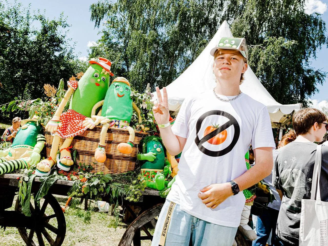 🥒 Легендарный праздник огурца пройдет 1–2 августа в Суздале

Гостей ждут фолк-концерты, диджей-сеты