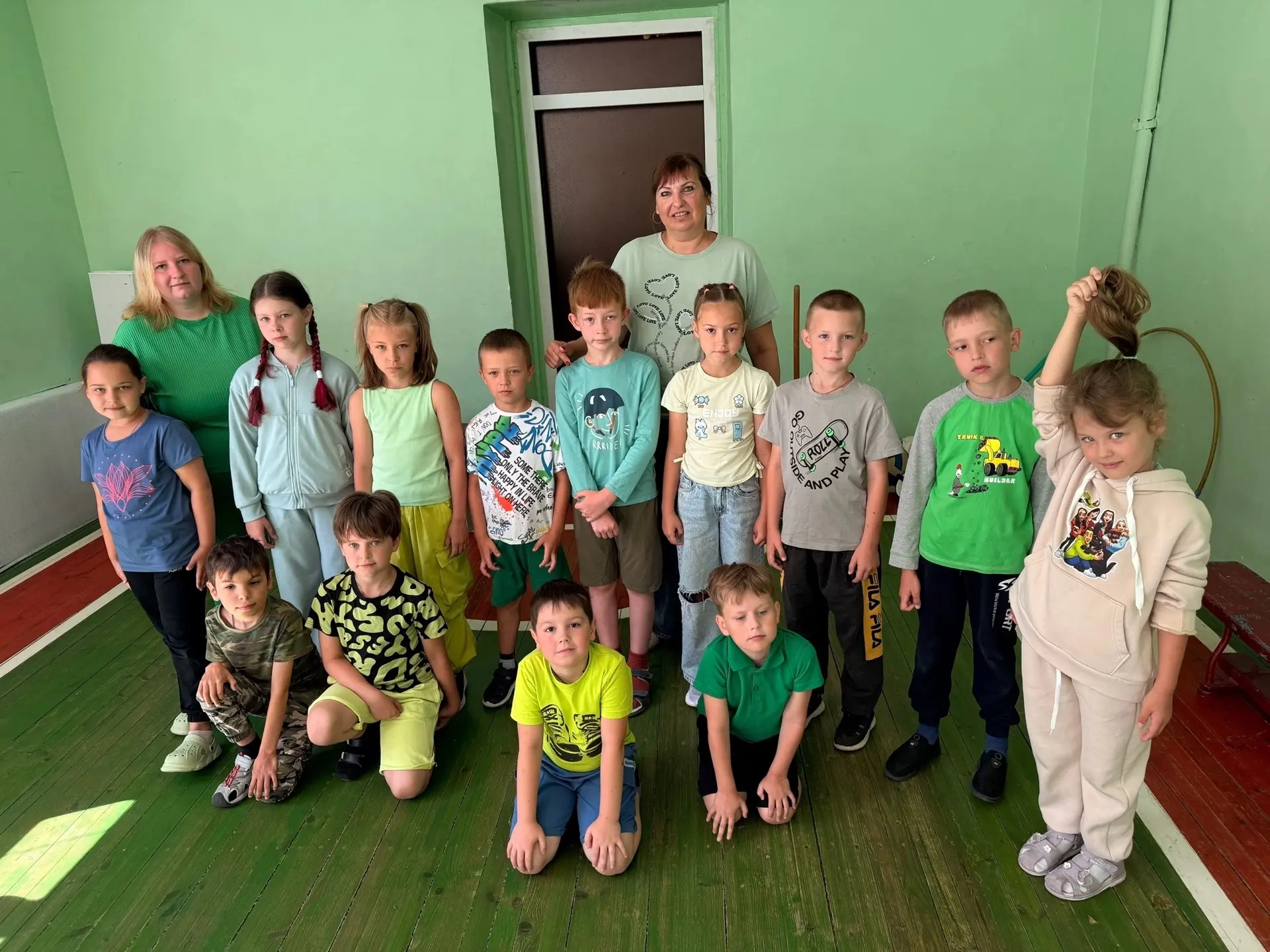 🌿 День в лагере: всё в зелёном! 🌿

    В летнем школьном лагере "Радуга"  МБОУ "Баграмовская СШ" с