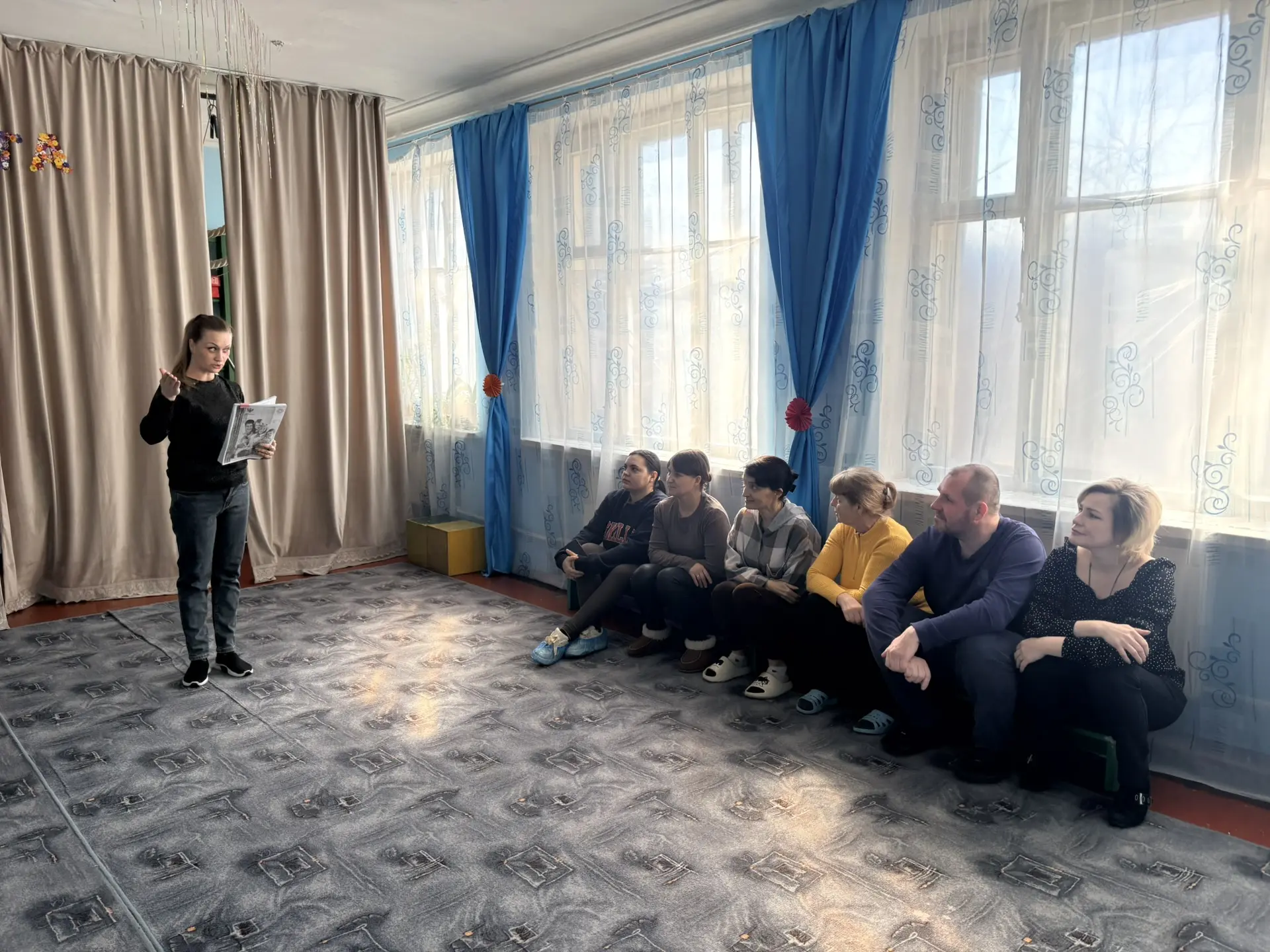 В нашем детском саду прошла лекция  с родителями о самоценности и уважении прав ребёнка...