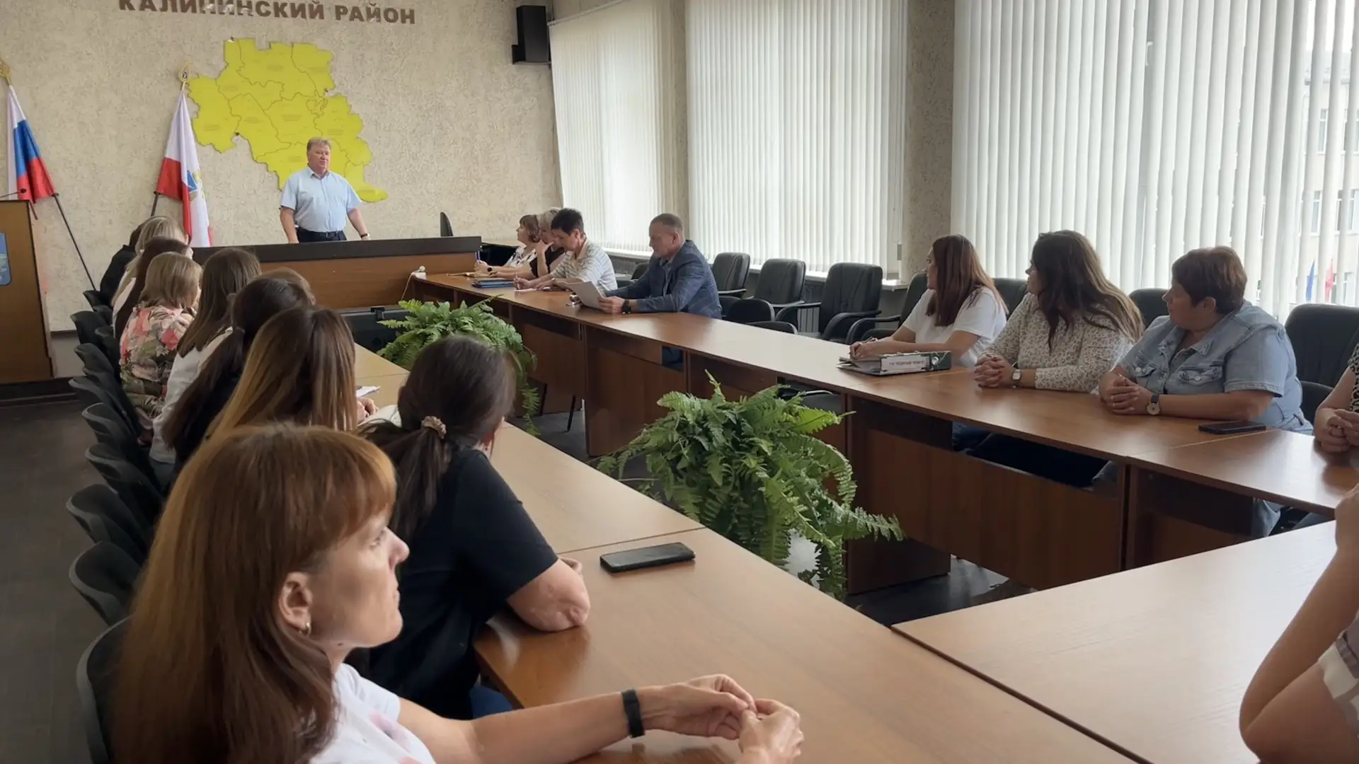 Провёл рабочее совещание с работниками администрации по проекту «Связь времён» — благоу...