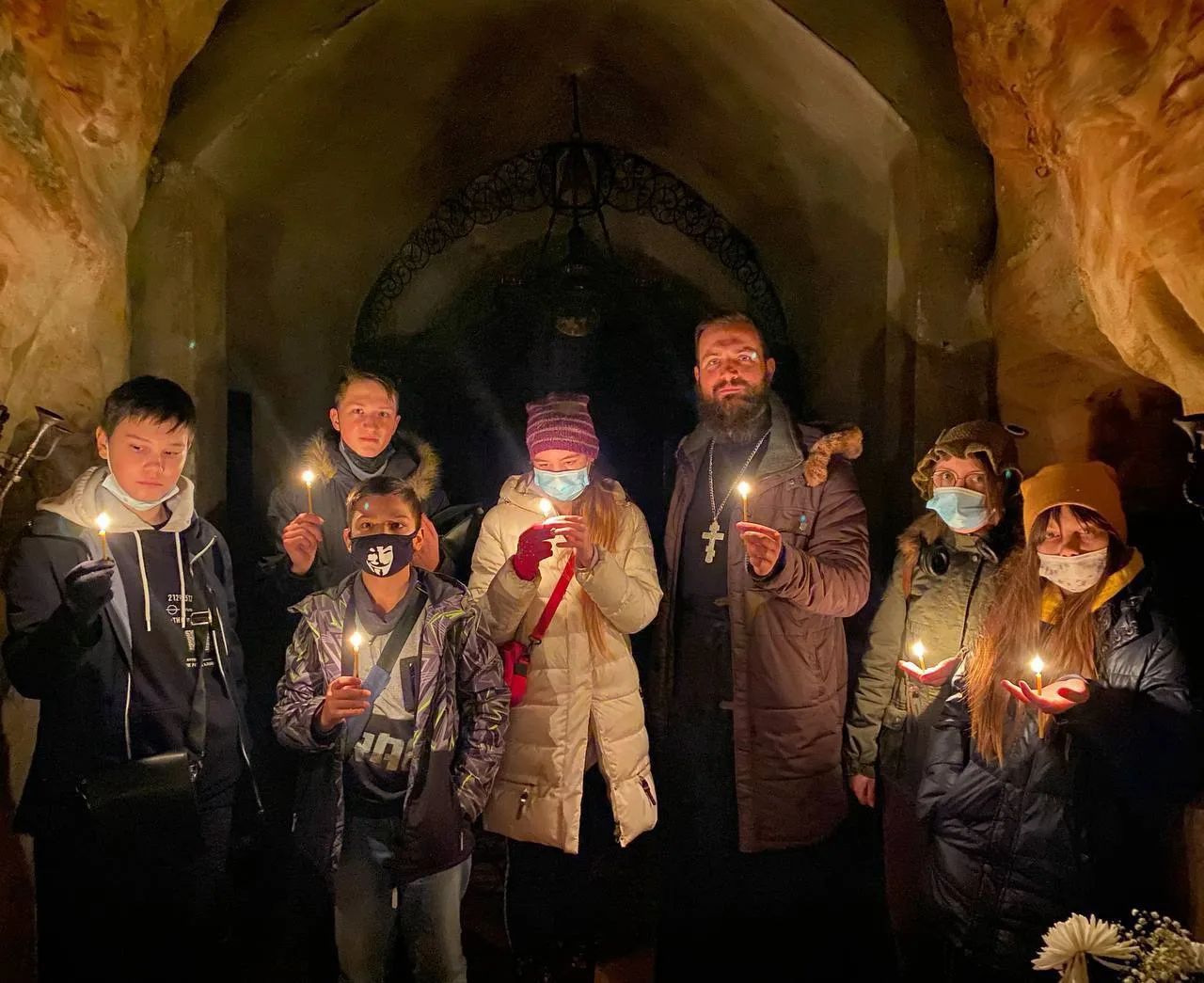 🎆 ЗАПИСКИ В ПЕЧОРЫ✨

Друзья, завтра еду в Псково-Печерский монастырь к мощам преподобных отцов в Пе