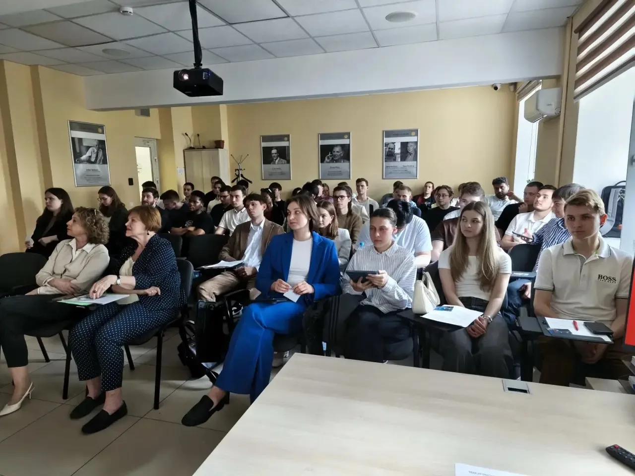 15 мая 2026 г.  в аудитории 2460 прошла Форсайт - сессия «Единство через многообразие»,...