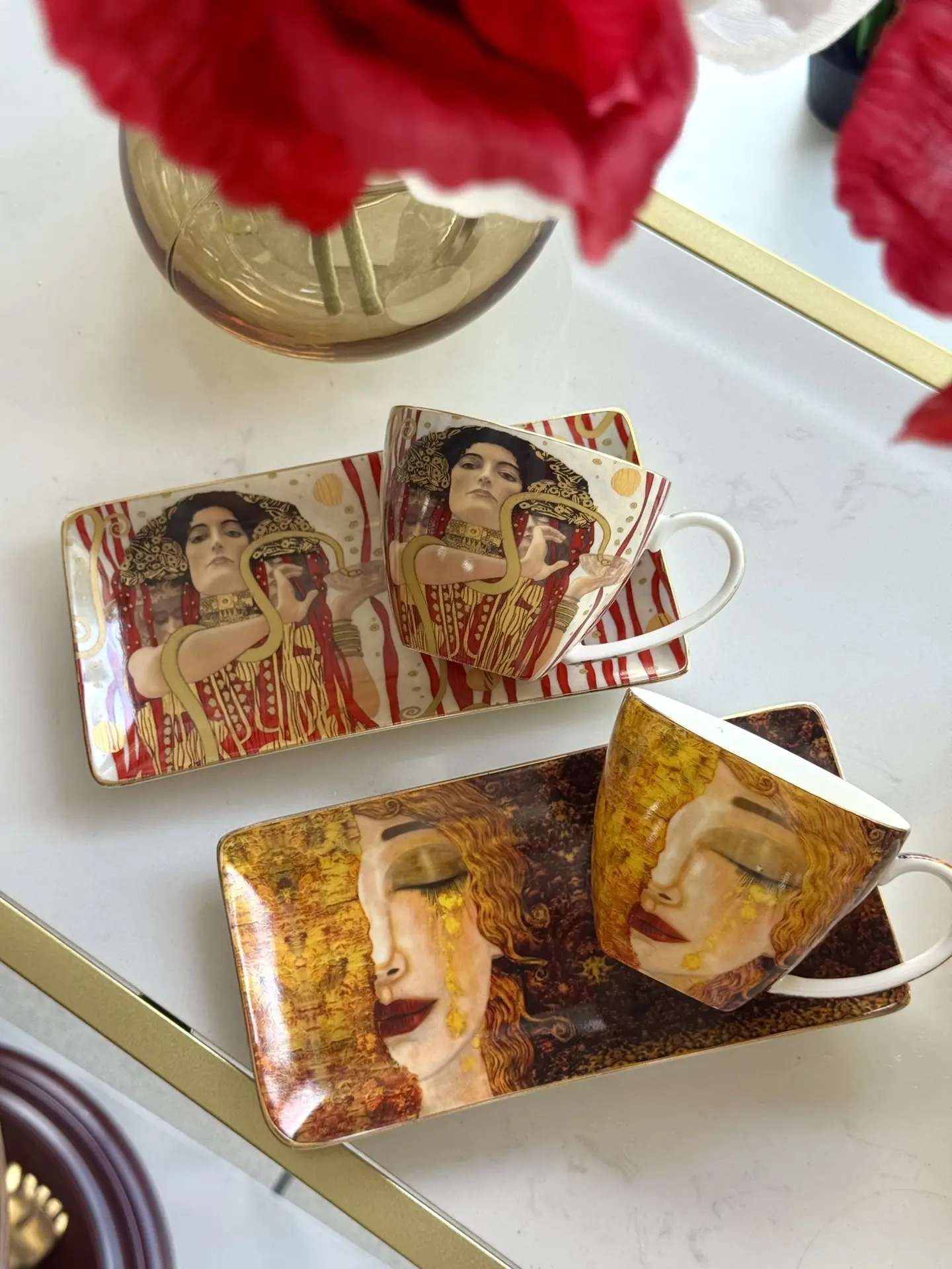 Чайные пары❤️☕️

Какие хорошенькие! Согласитесь? 
Кстати, каждую можно приобрести поштучно, это отли