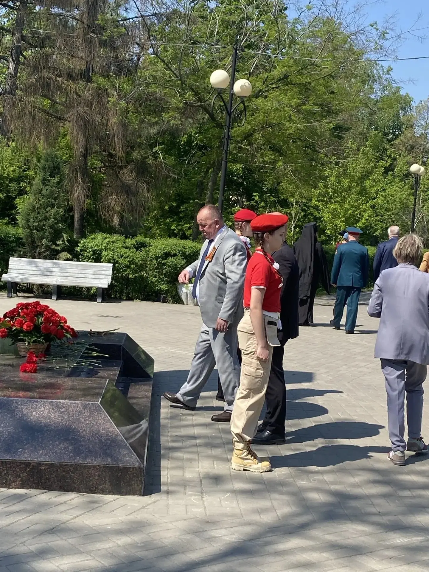 Юнармейцы нашей школы стали участниками важнейшего события - Вахты Памяти у обелиска, посвященного в