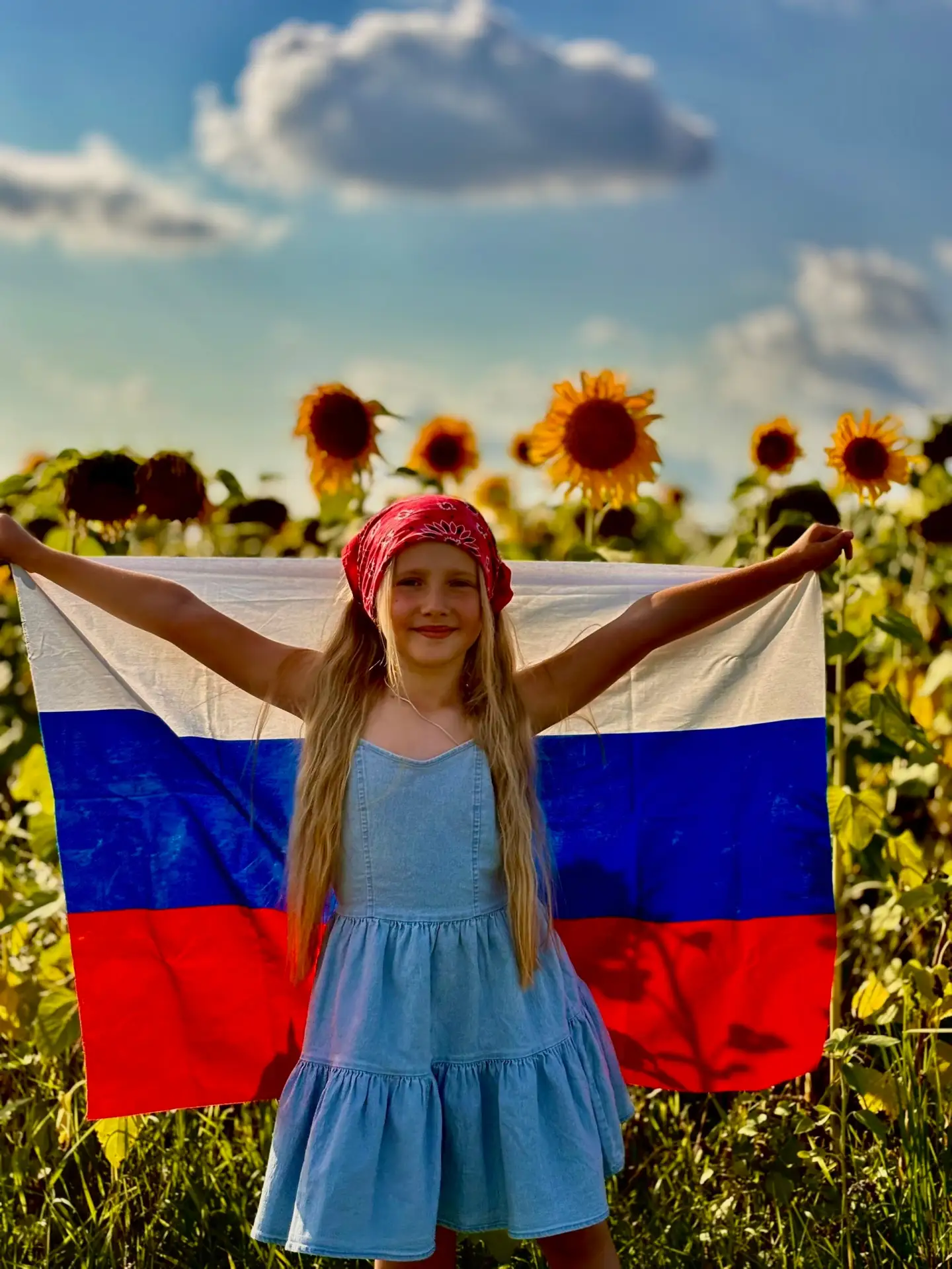 Подводим итоги фотоконкурса «Белый, синий, красный – самый красивый»!