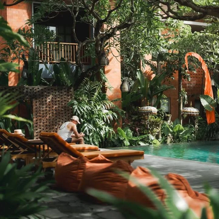 🌿Уютный зелёный отель в самом сердце Легиана – Fourteen Roses Legian 3*
