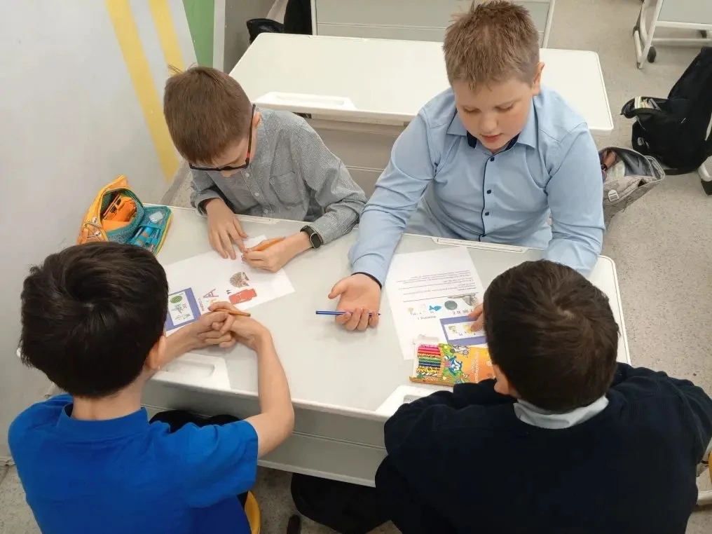 📍 В 3 «В» классе прошла увлекательная викторина по финансовой грамотности!  Ребята активно участвова