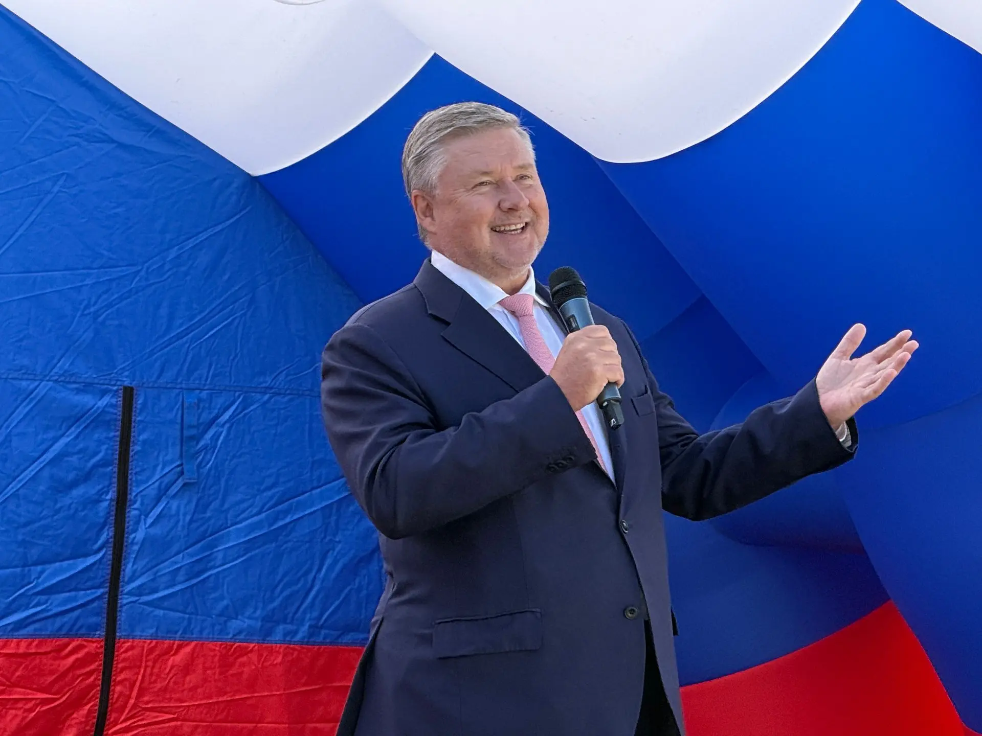 По традиции встретил День знаний в своей родной гимназии №2!