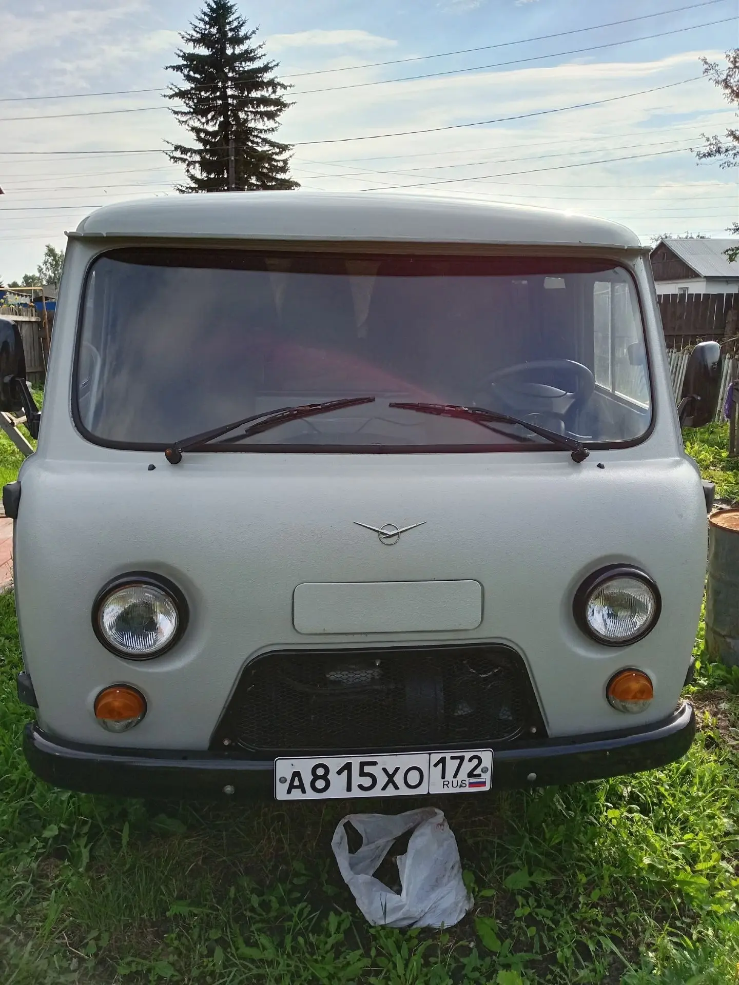 Продам уваз 2014 года, вложений не требует сел поехал, пробег 230000, +79895462663