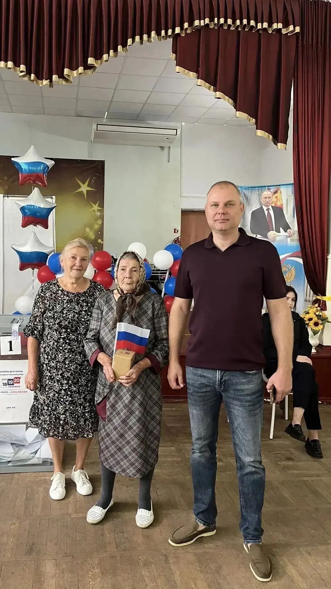 90-летняя избирательница проголосовала на участке № 41-27