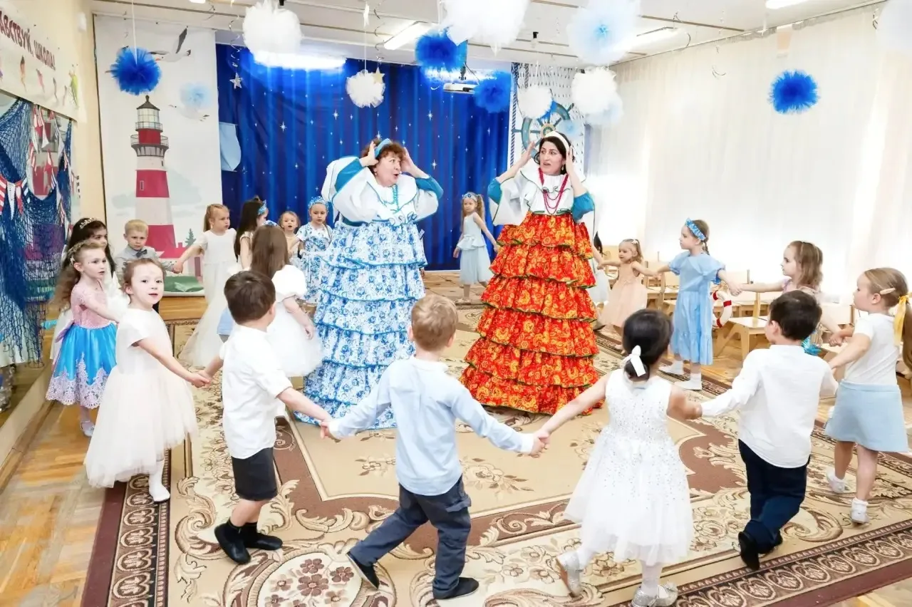 Семь футов под килем, дорогие выпускники дошкольных групп!  🌅 Пойти в школу — это как отправиться в 