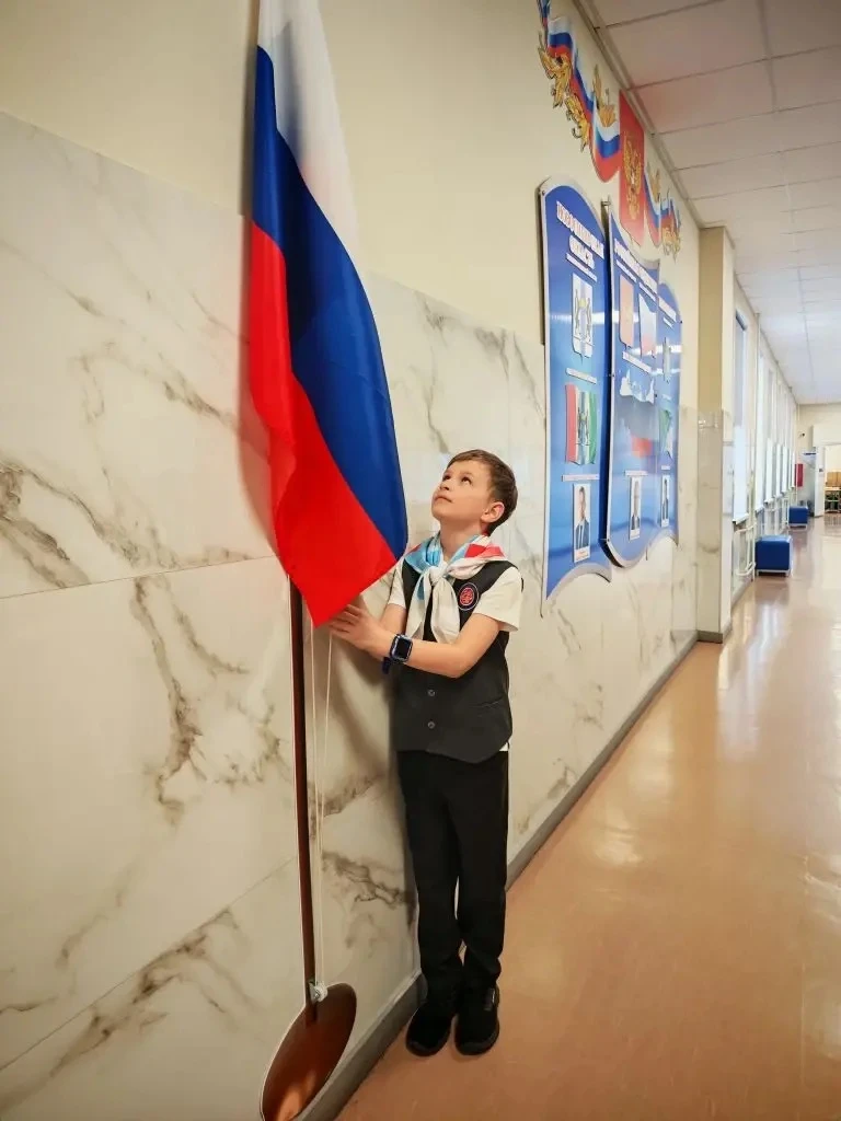 С 13 по 17 апреля в корпусе начальной школы нёс дежурство дружный и активный 3б класс. Ребята показа