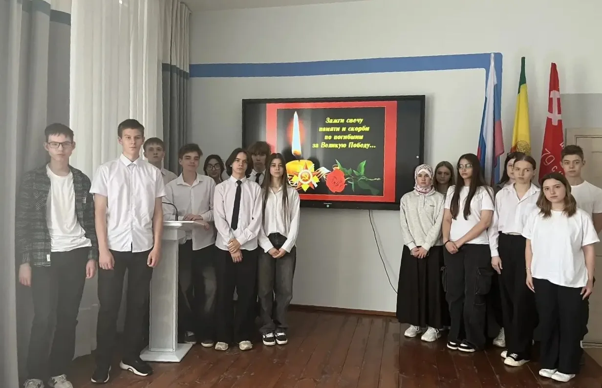 🇷🇺 День памяти и скорби — это дата, которая отзывается болью в каждом сердце. Сегодня студенты-пер