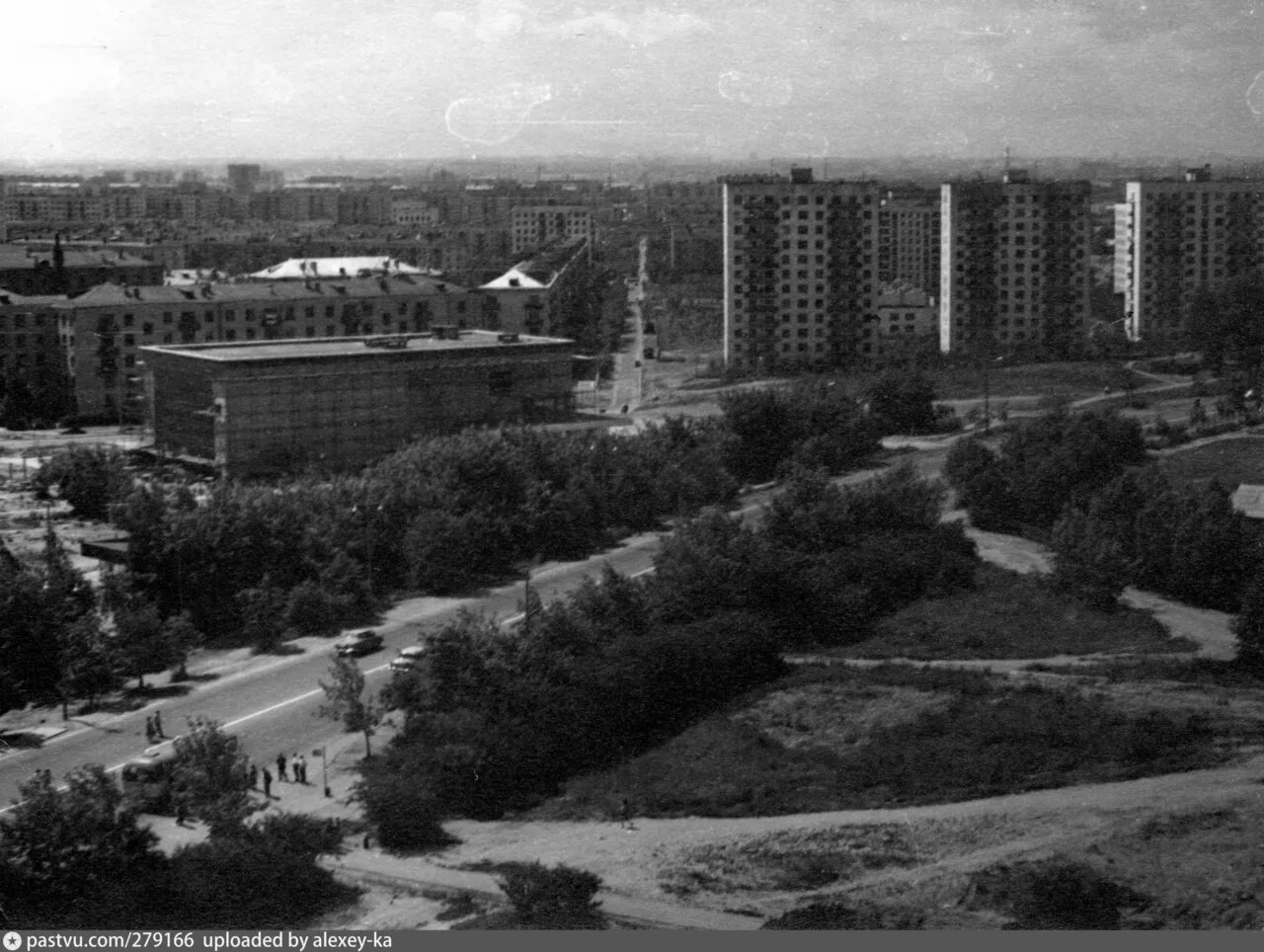 Рязанский проспект у пересечения с ул. Паперника.