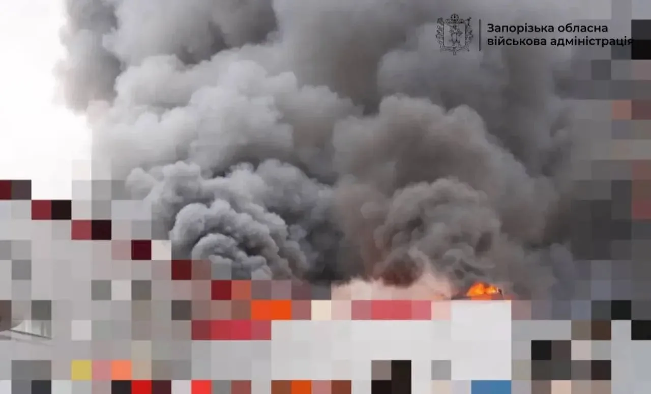💥 Ликеро-водочный завод "Хортица" в Запорожье уничтожили наши дроноводы. Ресурсы предп...