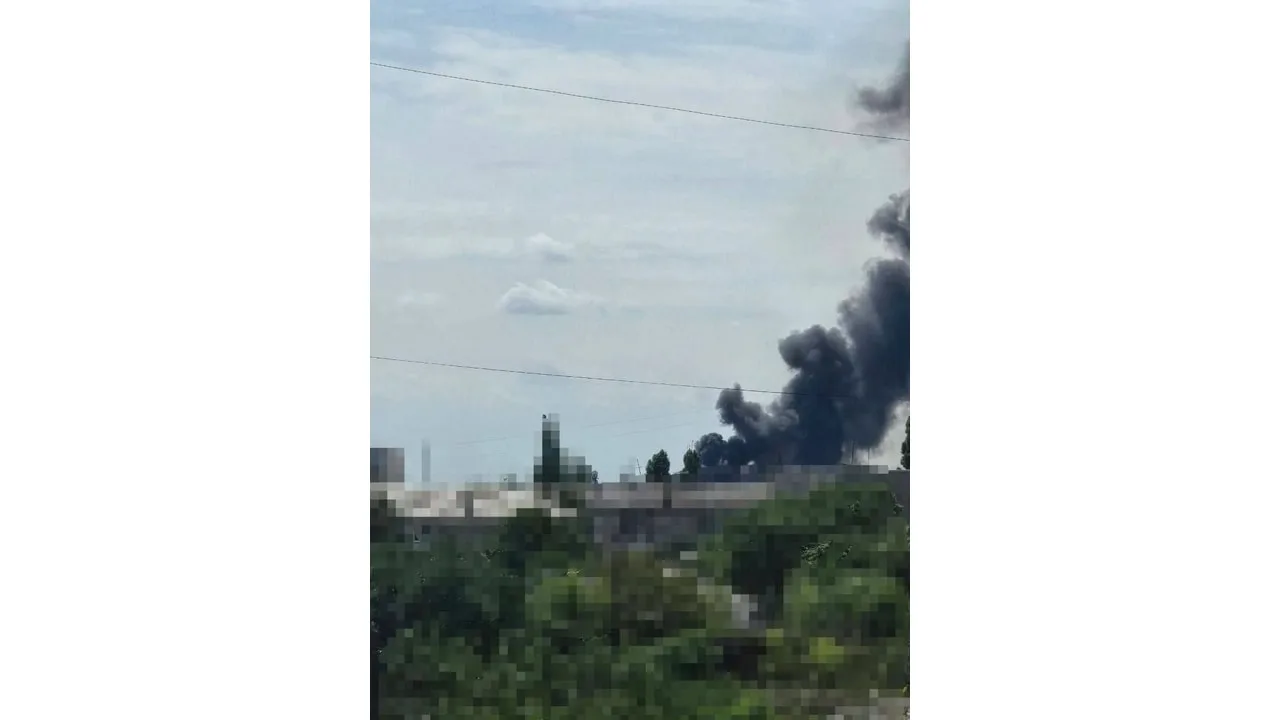 ВС РФ нанесли новый удар по целям в Павлограде Днепропетровской области.