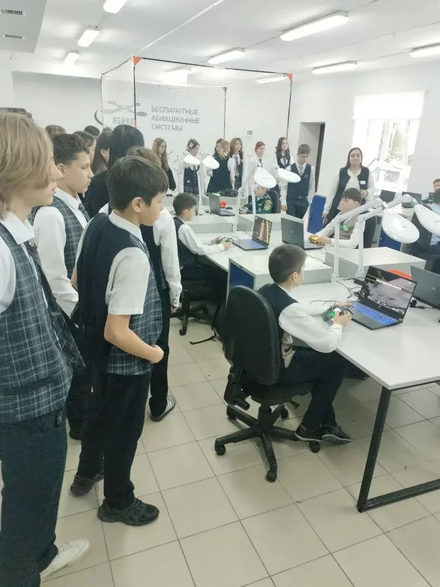Приказом Управления образования г.Казани с 6 по 18 апреля 2026 года объявлена "Декада Гагарина", пос