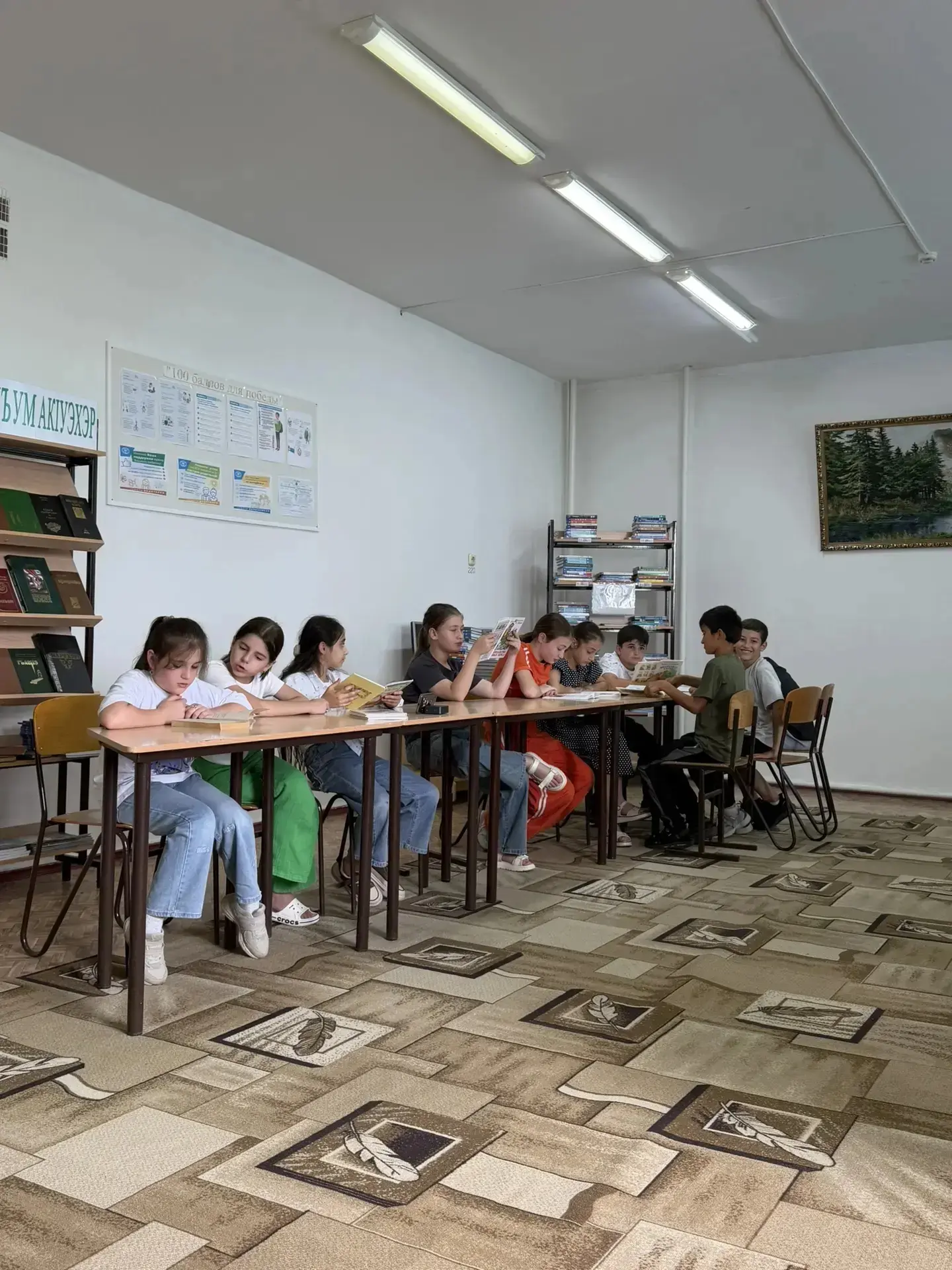 ПУТЕШЕСТВИЕ В МИР ВОЛШЕБСТВА И ЗНАНИЙ 📚🪄 
Сегодня в пришкольном лагере прошёл удивительный День кн