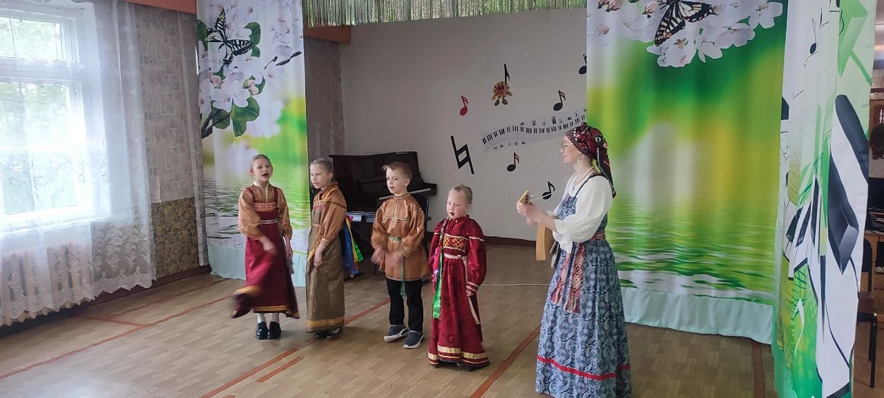 В Куликовском филиале состоялся концерт для родителей. Ребята приготовили много разнооб...