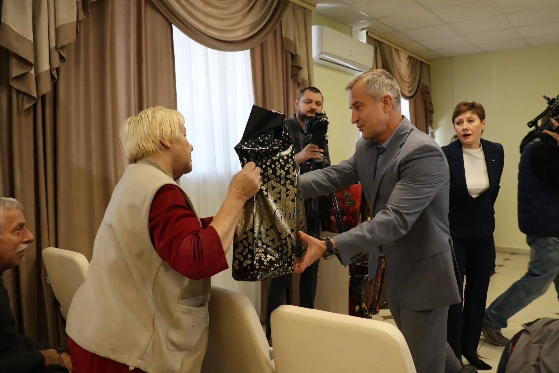❤️ 1 октября в Курской области стартовала декада, посвященная Международному дню пожилы...