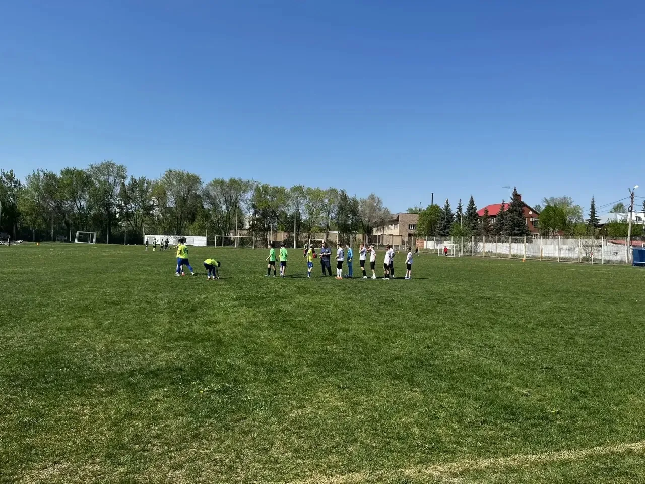 ⚽ Успех наших футболистов на «Кожаном мяче»  Обучающиеся ГБОУ СОШ №1 «ОЦ» п.г.т Стройкерамика достой