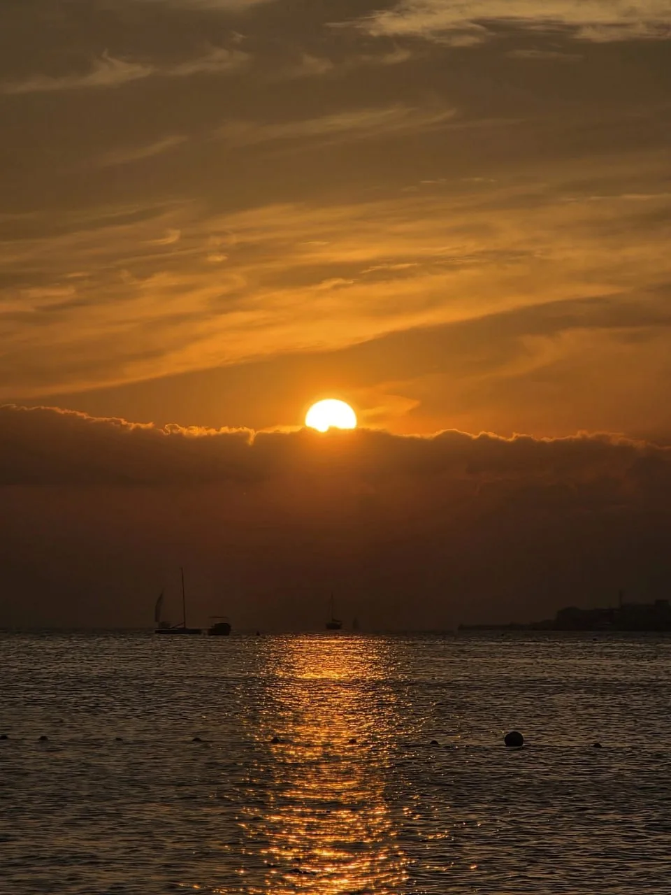 🌅Сегодняшний закат в кадре у Татьяна Камалова 🫶😁🌊