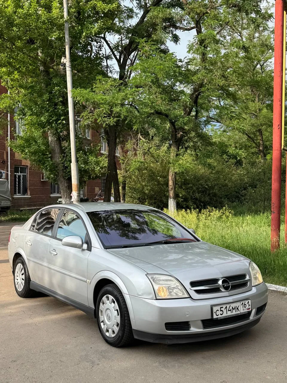 OPEL Vectra C. OPEL Вектра 
2004. механика. С оригинальным пробегом 220.000. 1.8 Z18XE. Самый надежн