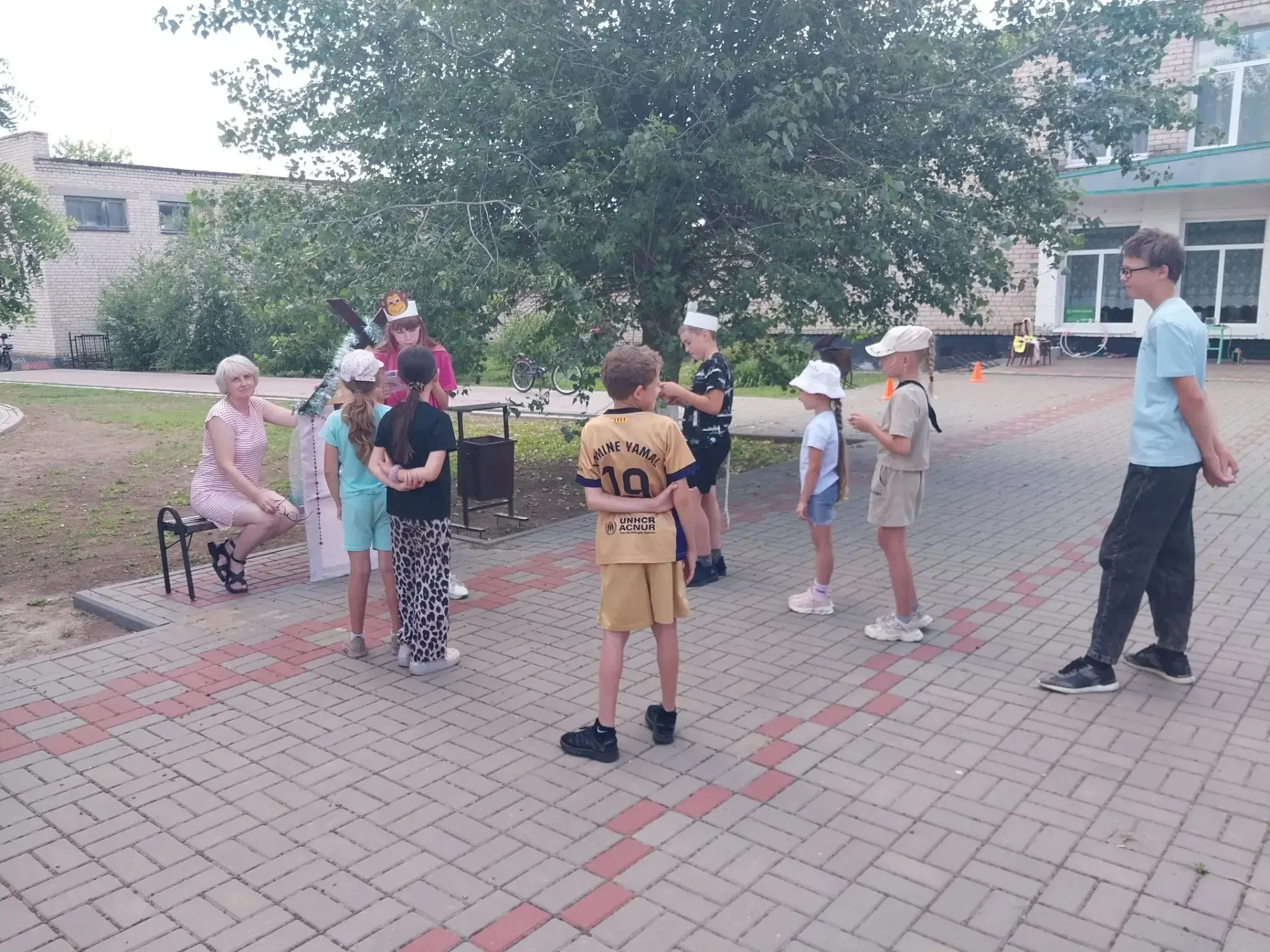 🥳🤩"День Чудес" в нашем оздоровительном лагере "Колокольчик"

🪅Работники "Верхнегнутовское благоус