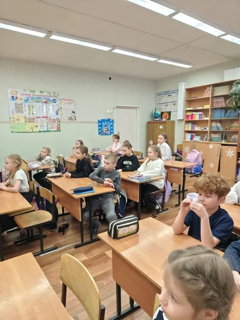 Учащиеся 2 "а" класса приняли участие в профессиональной пробе - медсестра в стоматологии