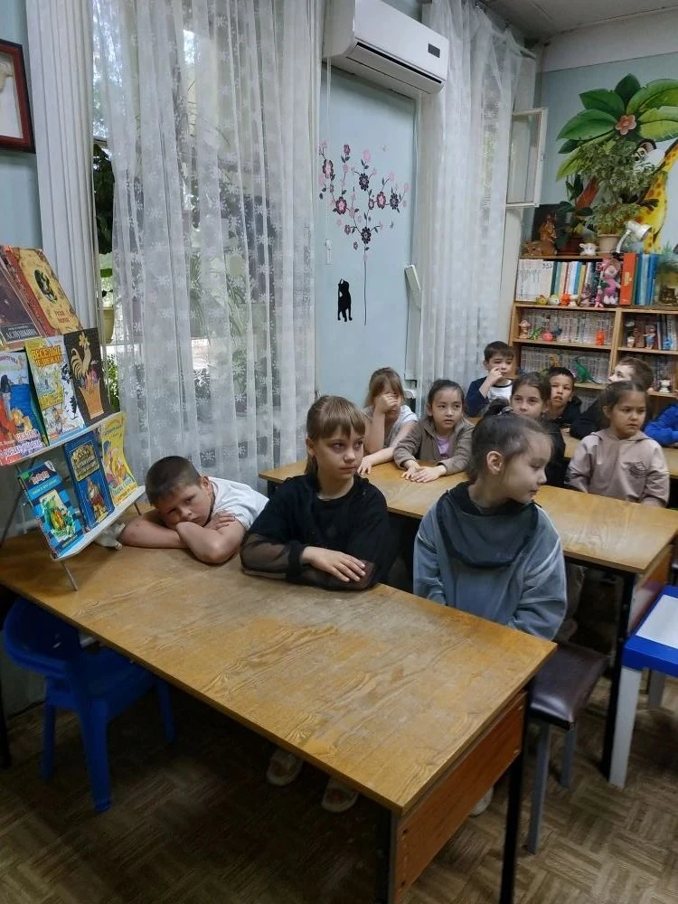 С началом летних каникул младший отдел Центральной библиотеки с радостью распахнул свои...