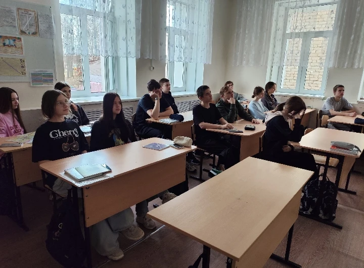 📚 Библиотека в гостях у девятого класса: разговор о родном крае
